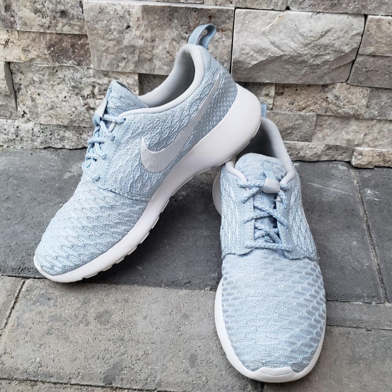 ladies roshe trainers