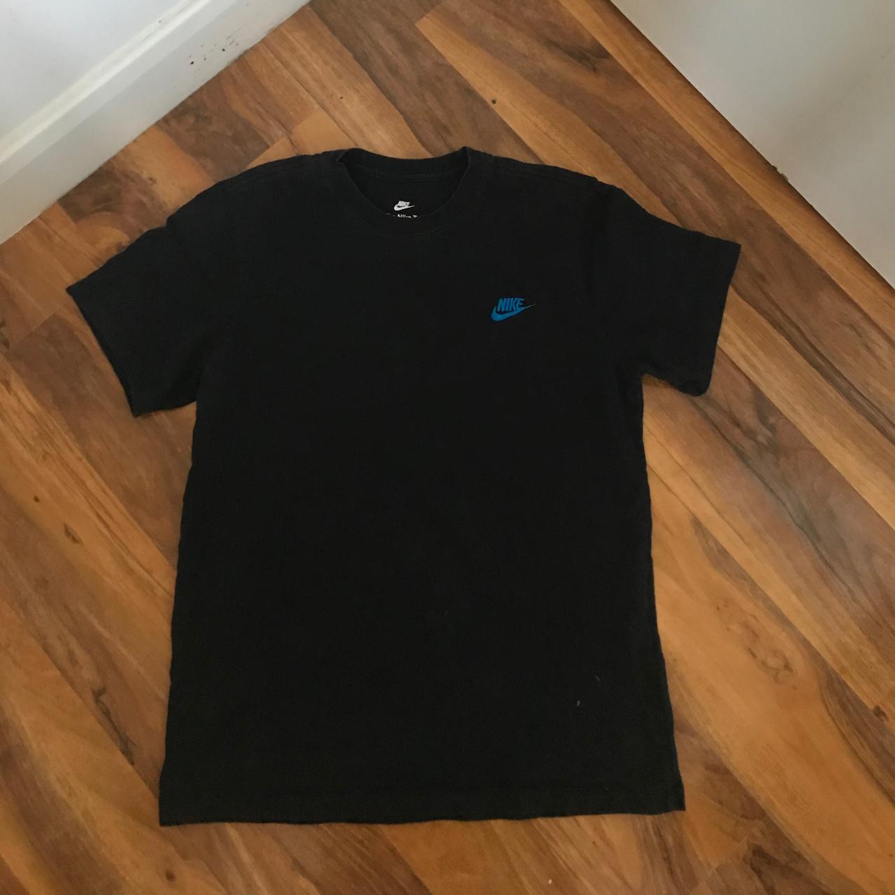 mens black nike tee