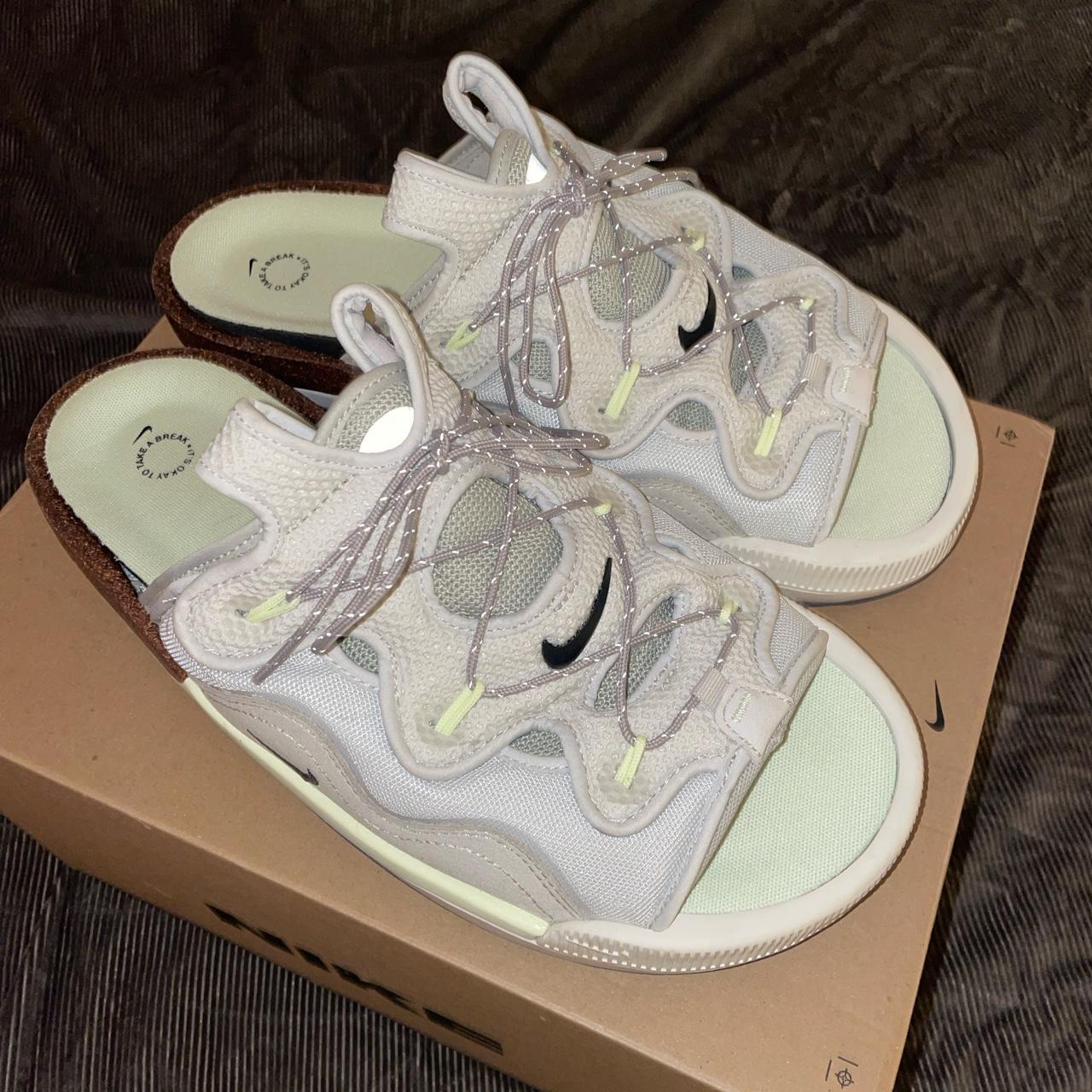 mens green nike slides