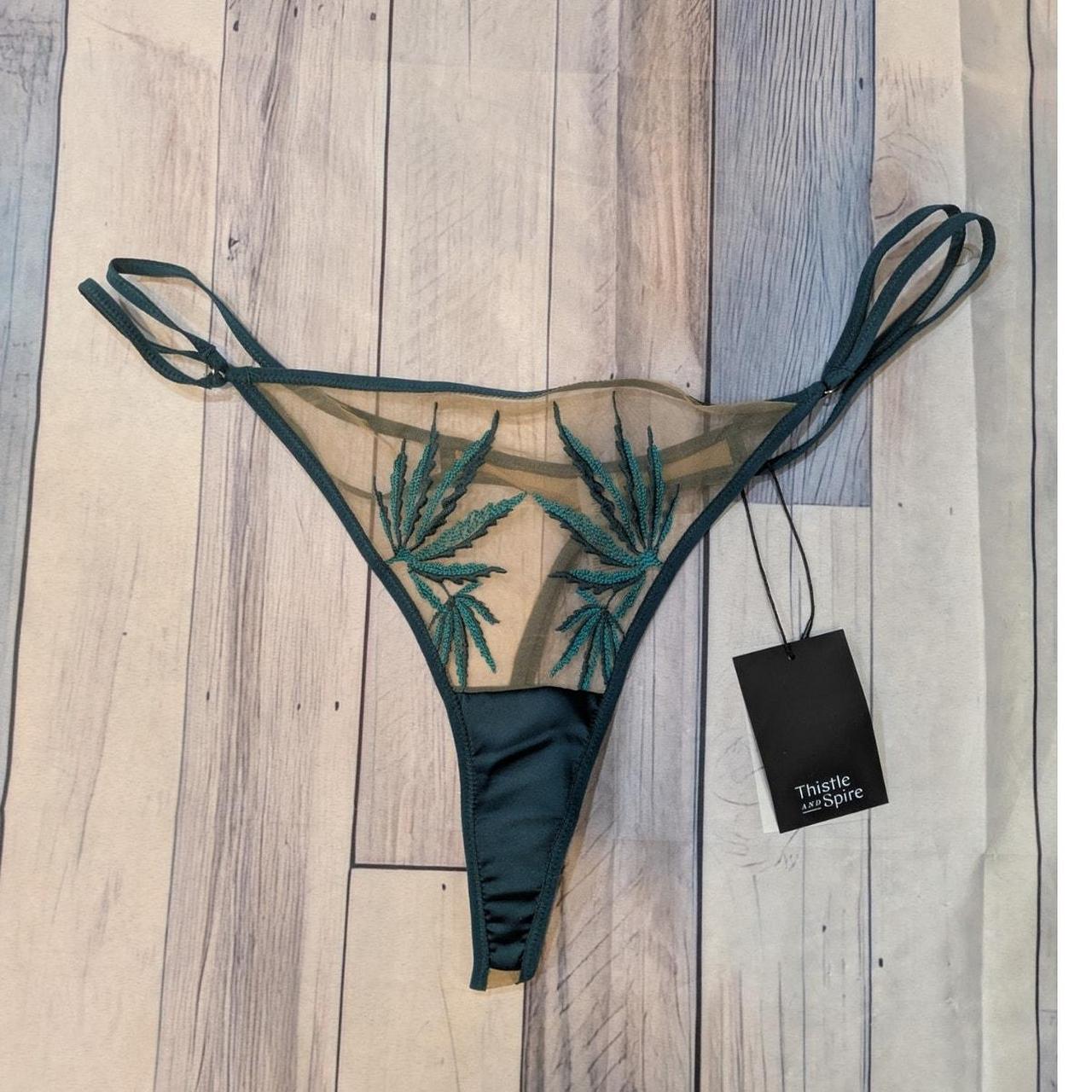item listed by forthriftsakee