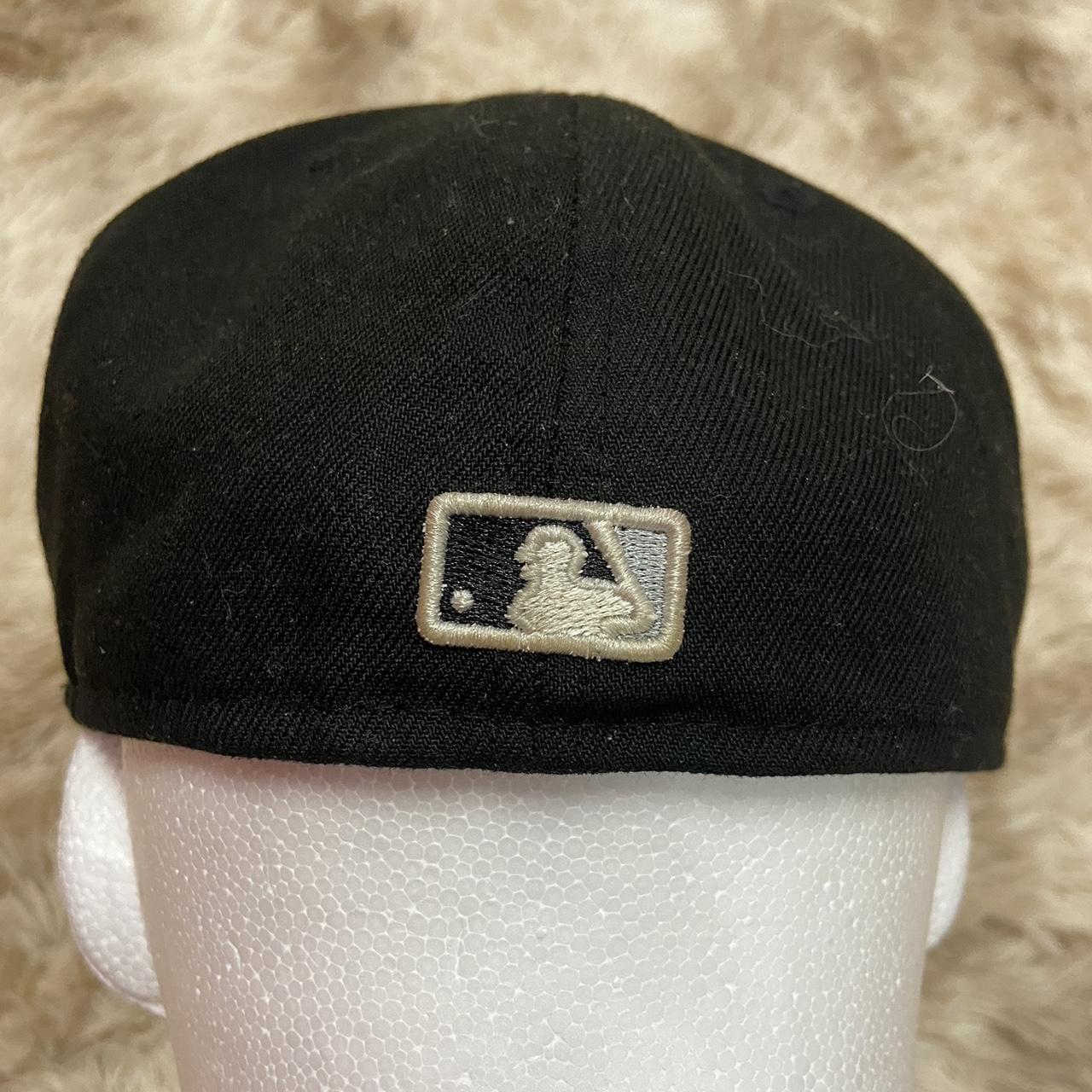 Chicago White Sox Leather New Era Hat - Size 7 - Depop