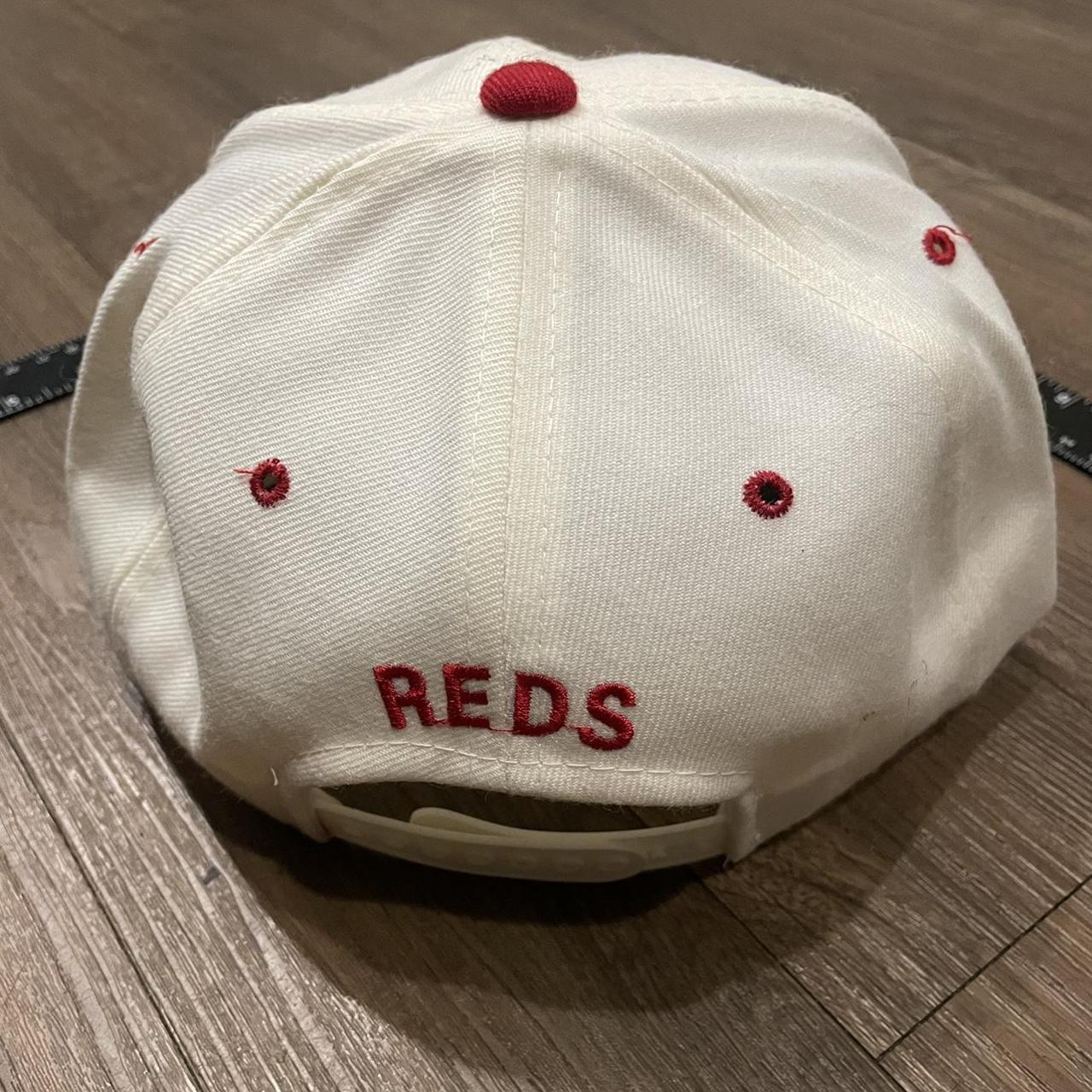 Vintage New Era “Cincinnati Reds“ SnapBack Hat (Sz. - Depop