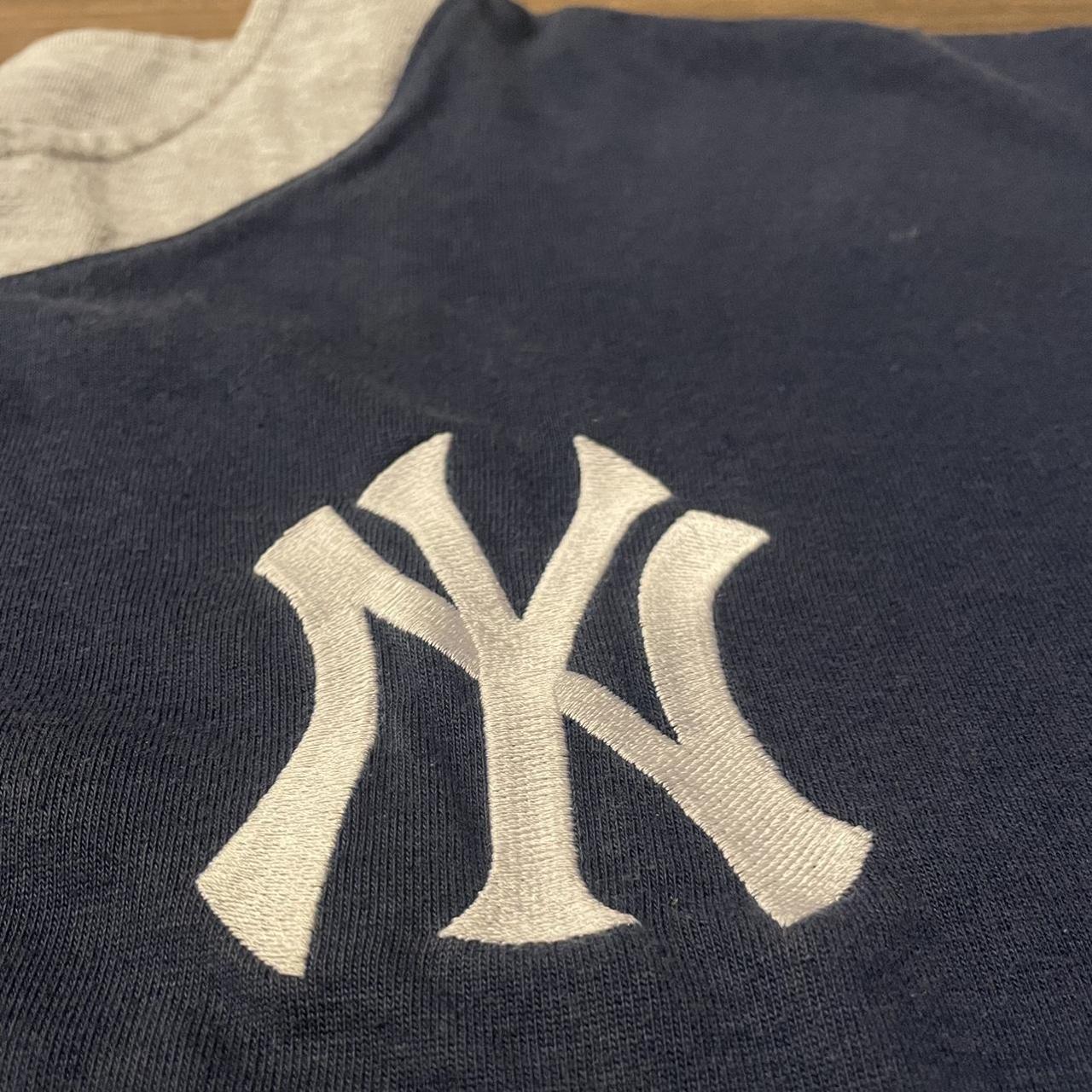 Small New York Yankees henley shirt in excellent - Depop