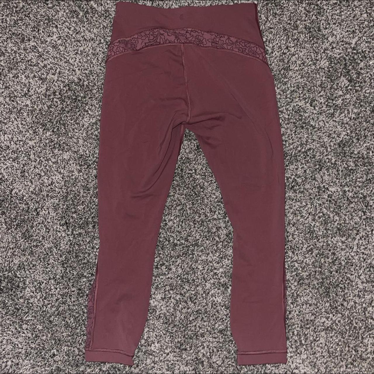 Lululemon mauve/purple ish leggings slight - Depop