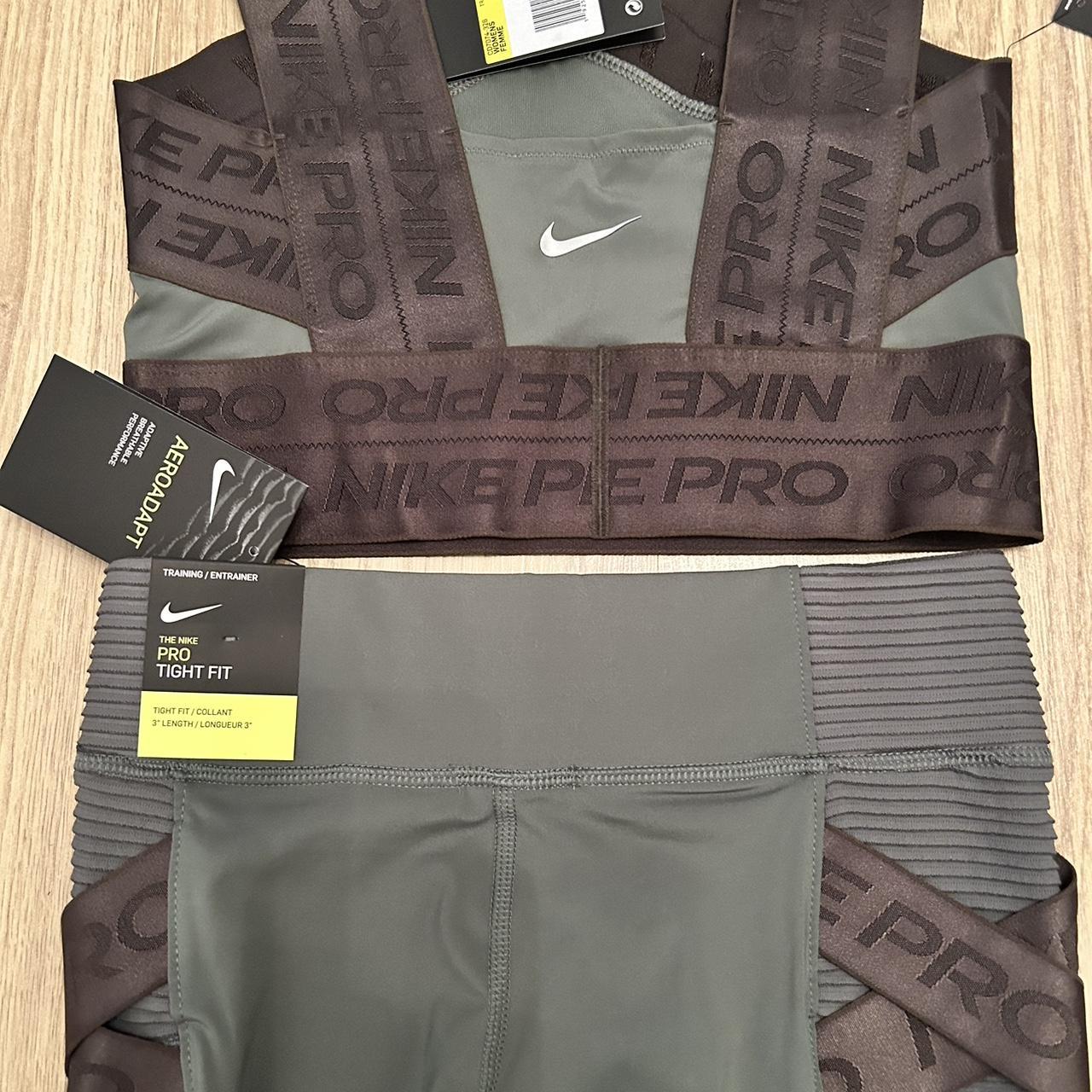 Nike performance online aeroadapt