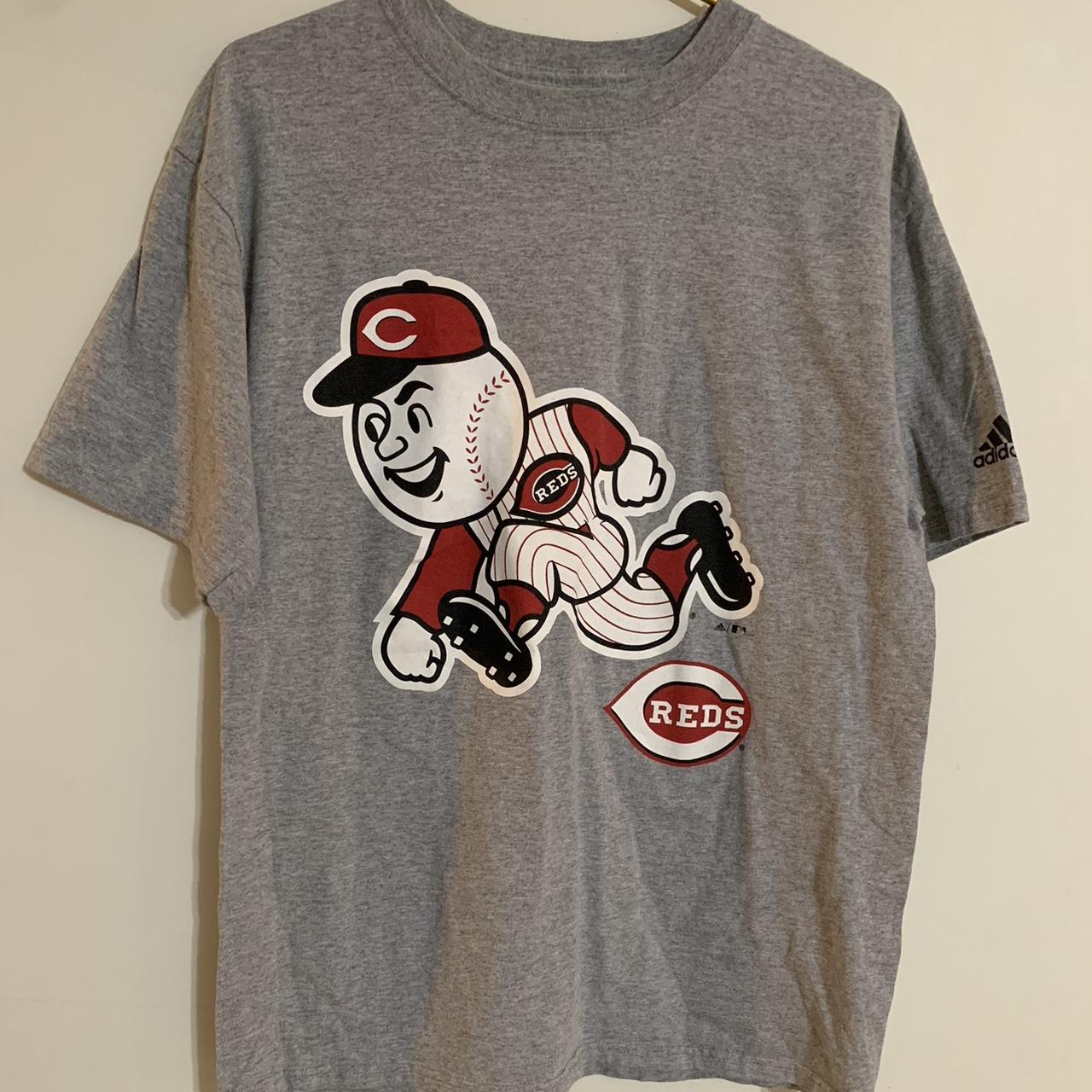 Vintage Cincinnati Reds MLB AOP Tee Sz: L 21.5 x - Depop