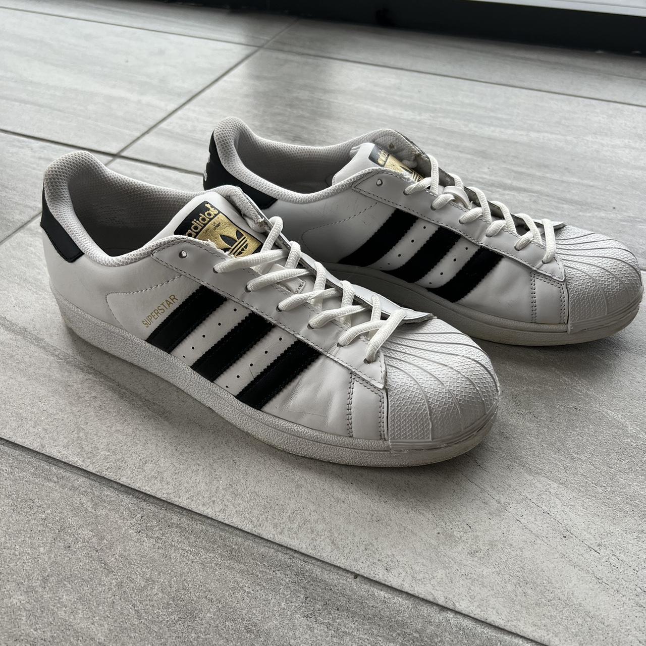 Adidas Men's White and Black Trainers | Depop