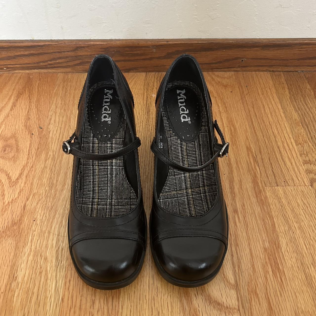mudd checkered shoes