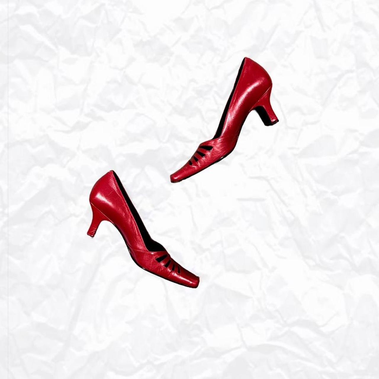 Bcbg red pumps sale