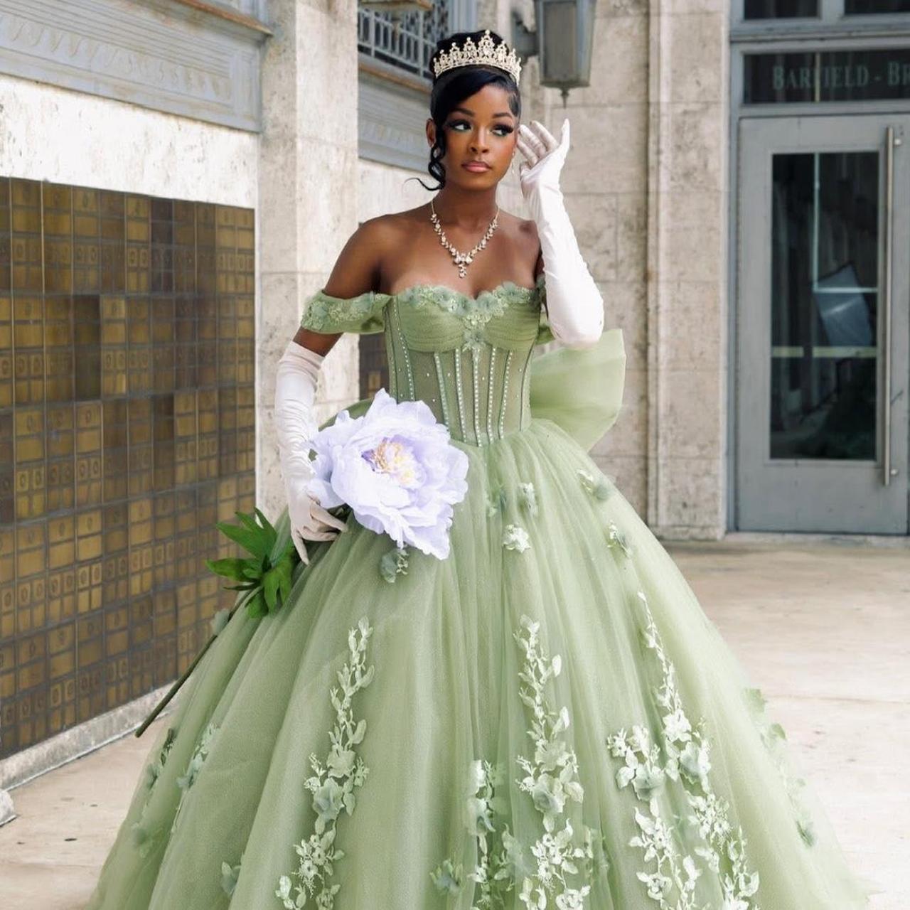 Green Tiana cosplay dress #Disney #Cosplay,