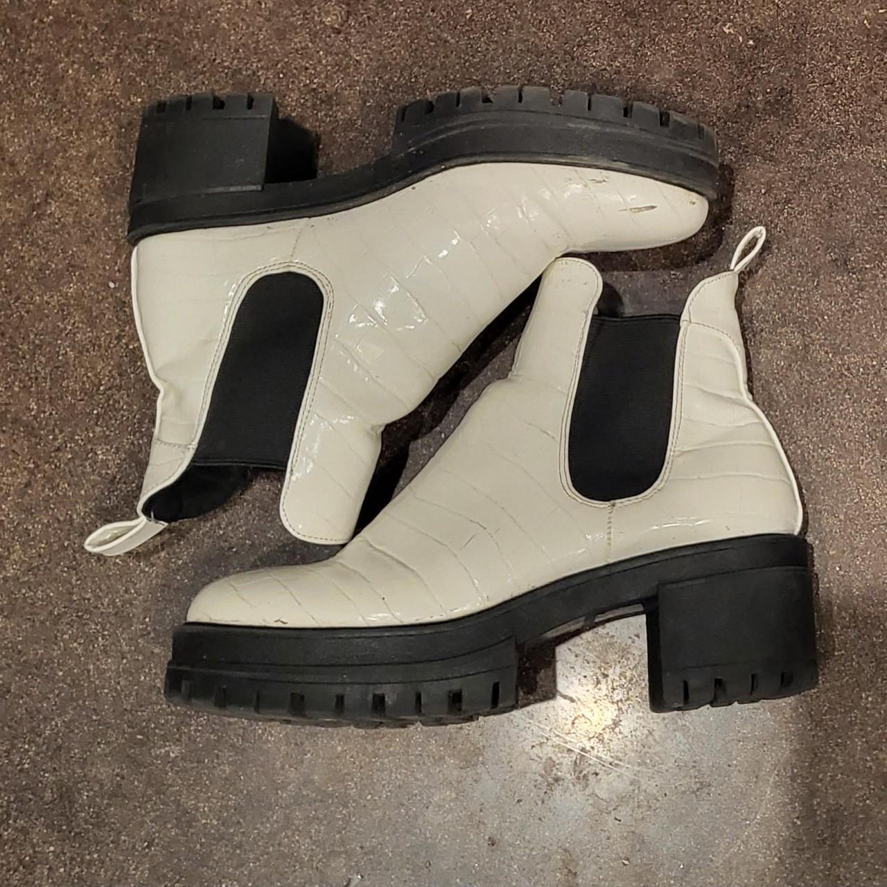 Chelsea boots 2024 size 7