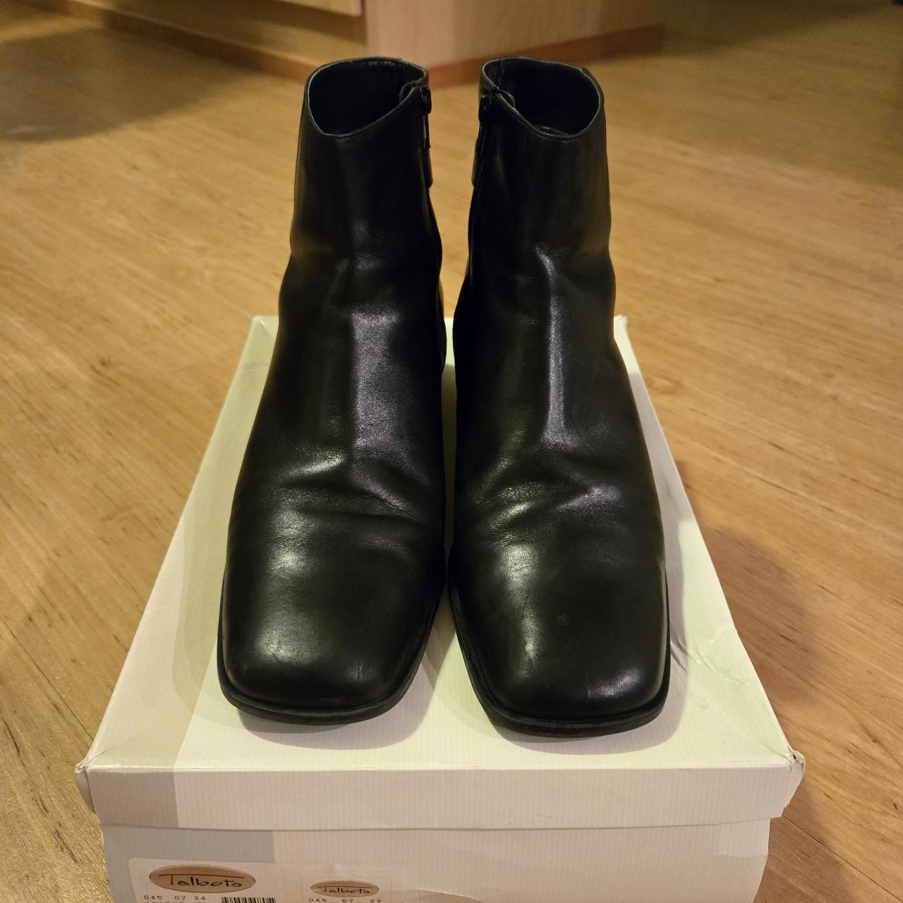 item listed by msmuffins