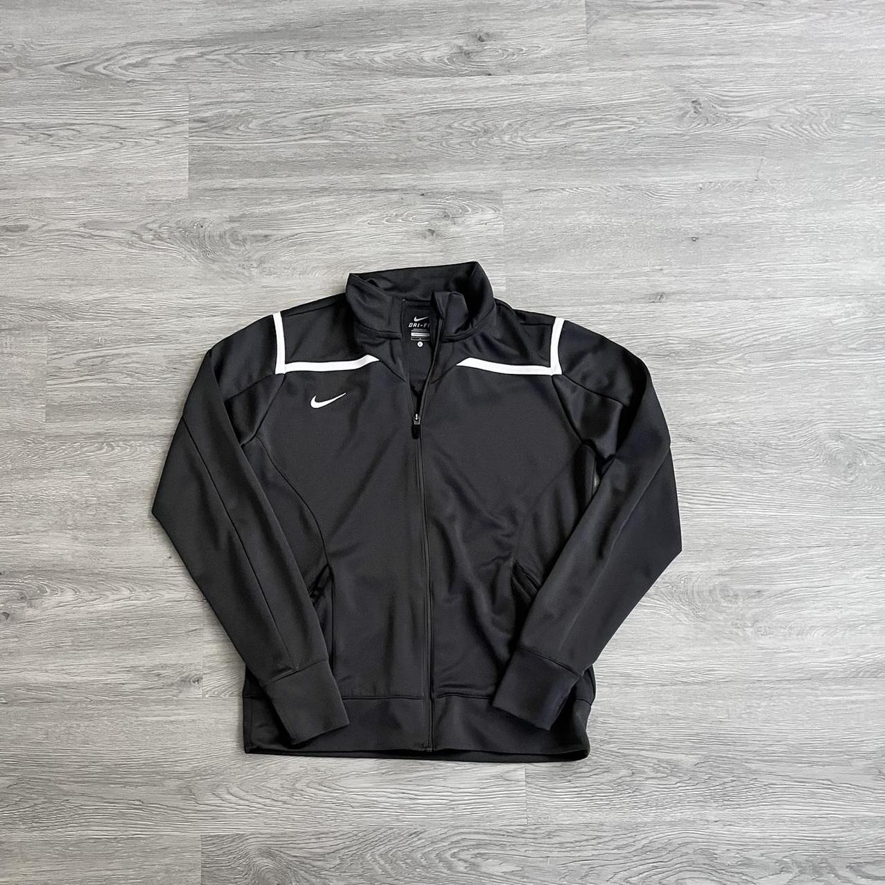 Nike Women’s Grey Zip Up Jacket Size Large Width... Depop