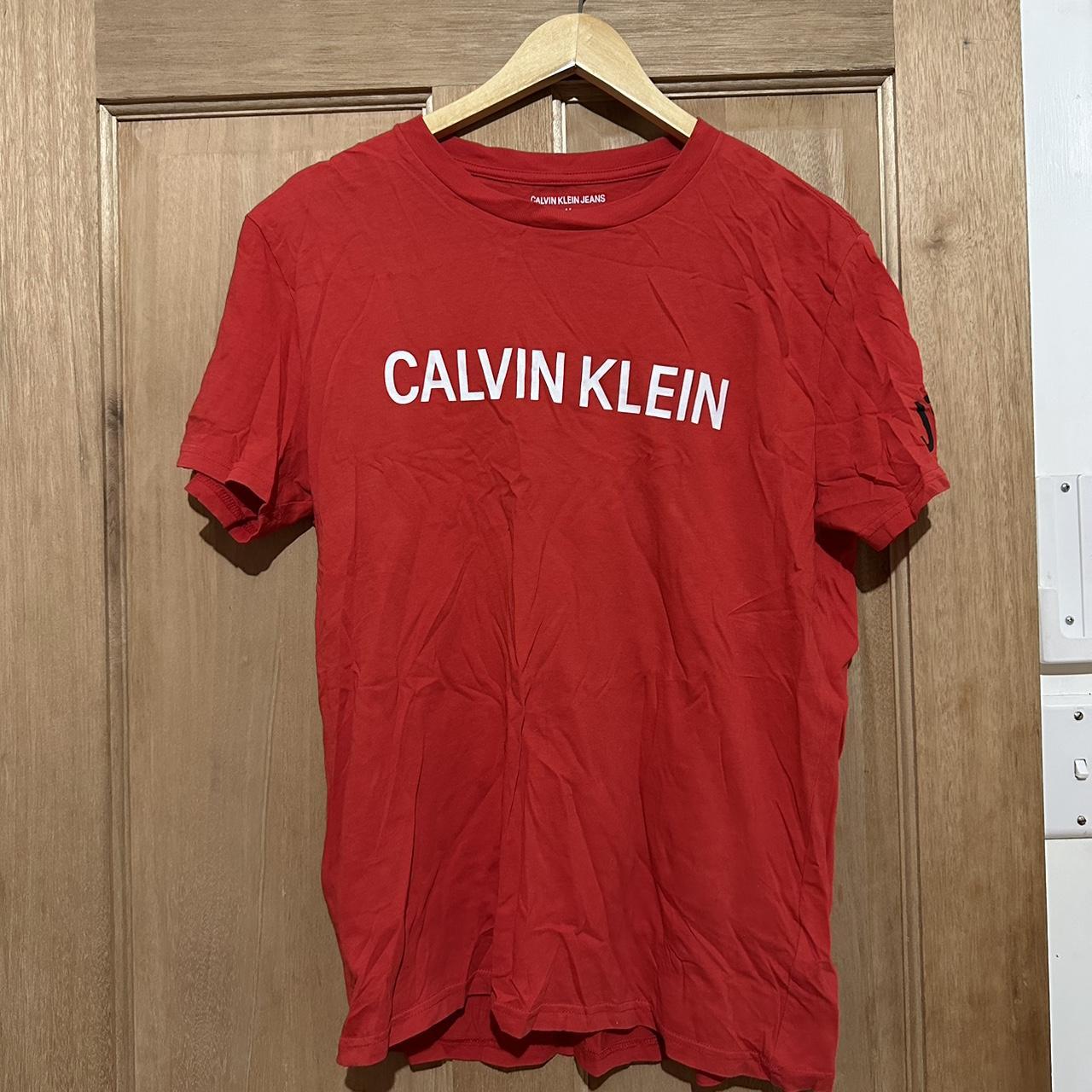 Calvin Klein Men's Red T-Shirt