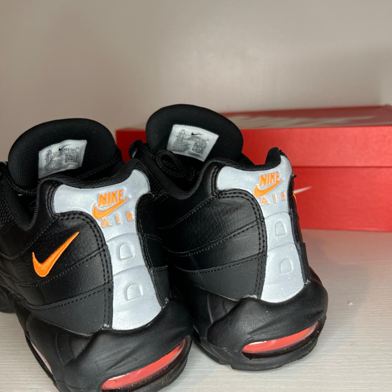 Nike Men's Black and Orange Trainers | Depop