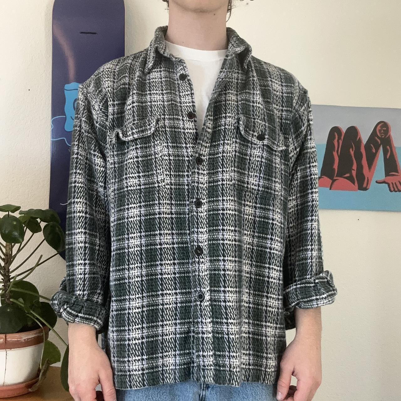 Vintage Woven Flannel L Length 28in Pit To Pit... - Depop