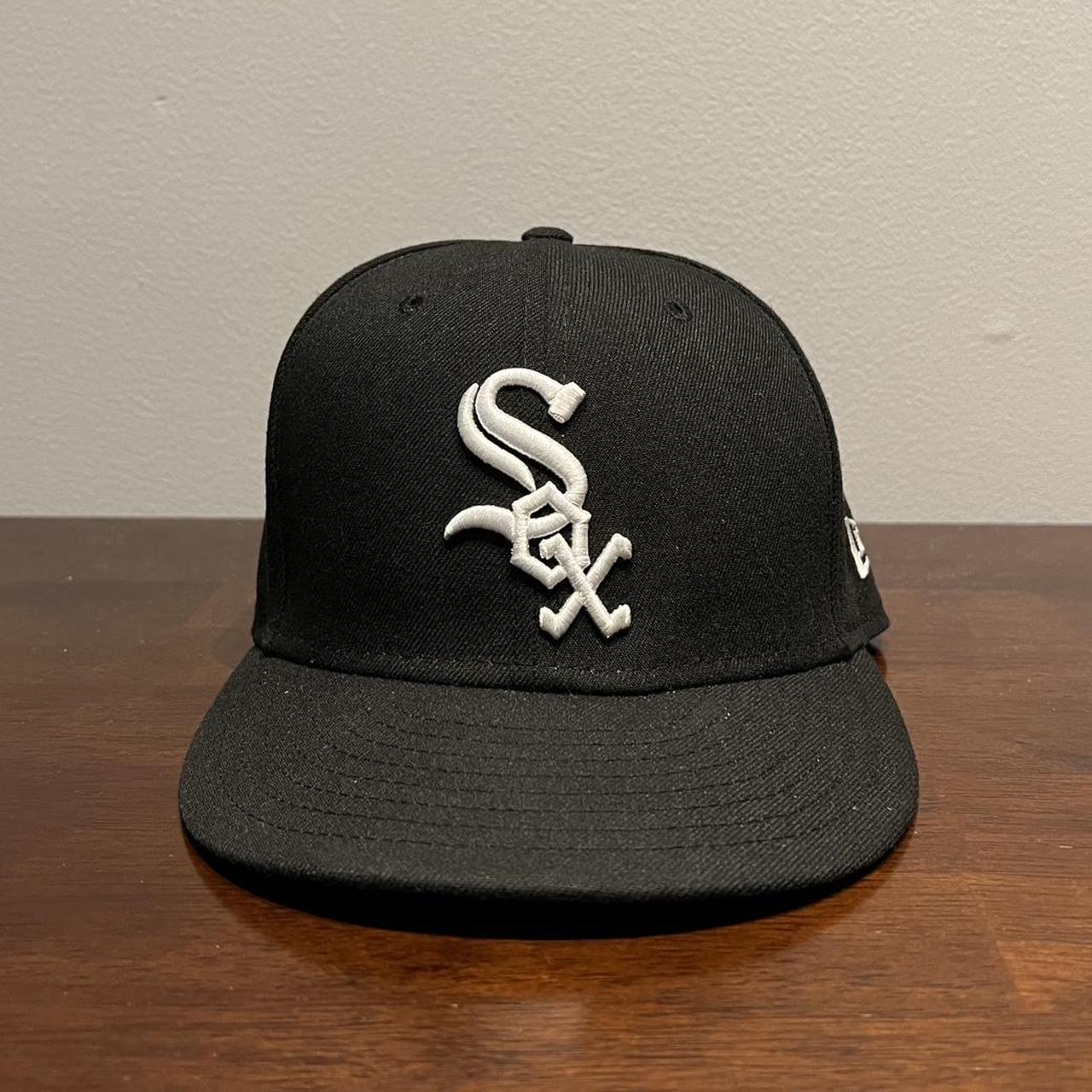 Chicago White Sox Leather New Era Hat - Size 7 - Depop