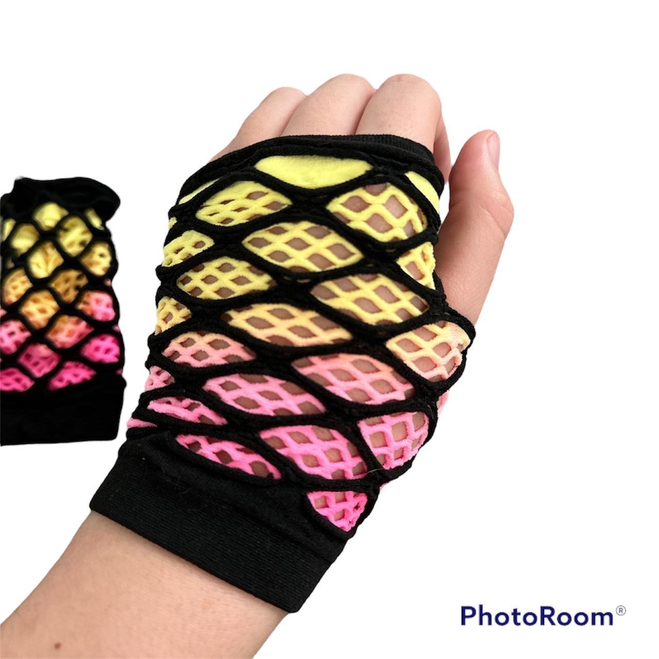 Claire's Women's multi Gloves Depop