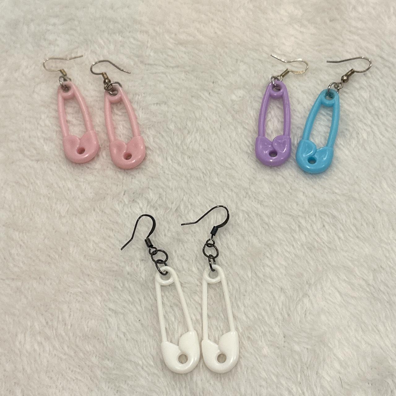 Safety pin store earrings hot topic