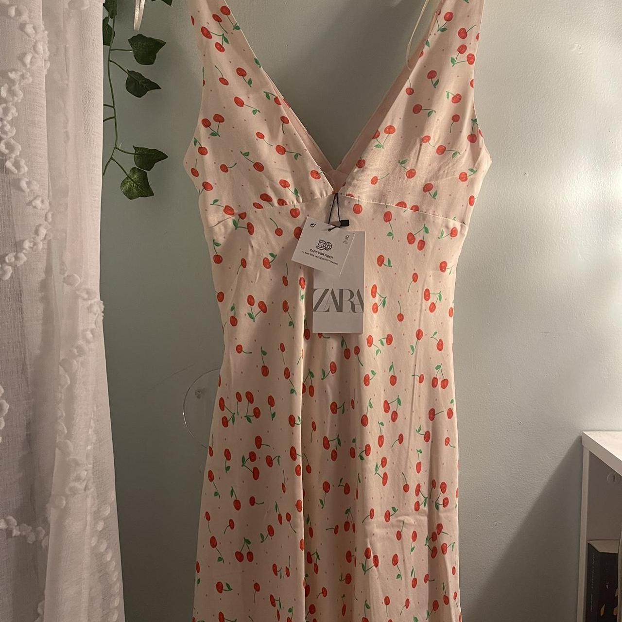 Zara Women's White and Red Dress | Depop