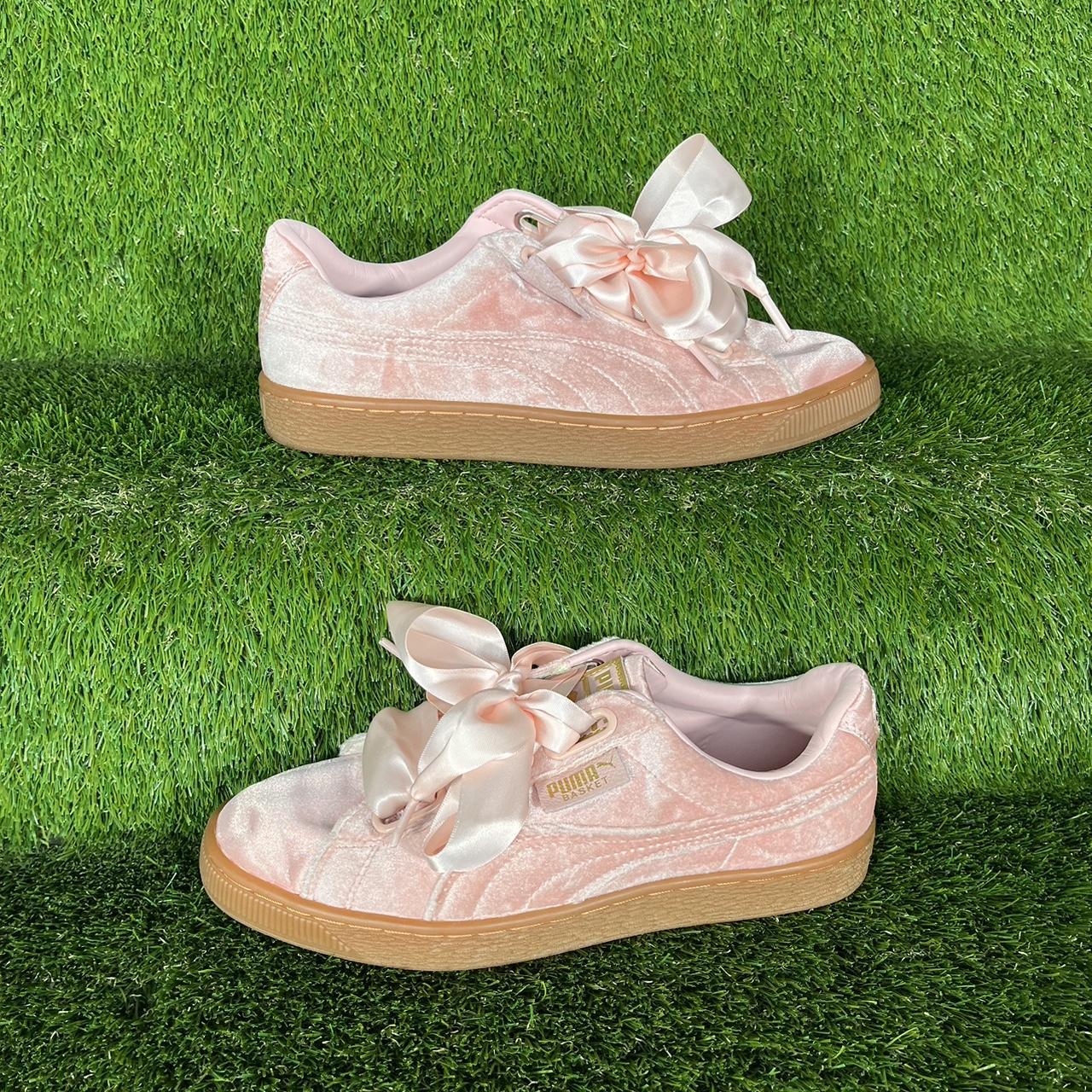 B317 Pink velour puma trainers Size 5.5 trainers... Depop