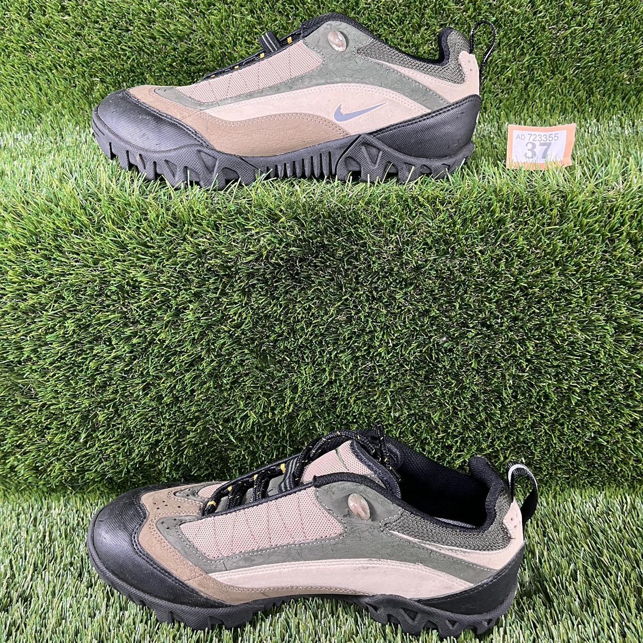 O37 Nike cycling shoes size 6. Dark Beige... Depop