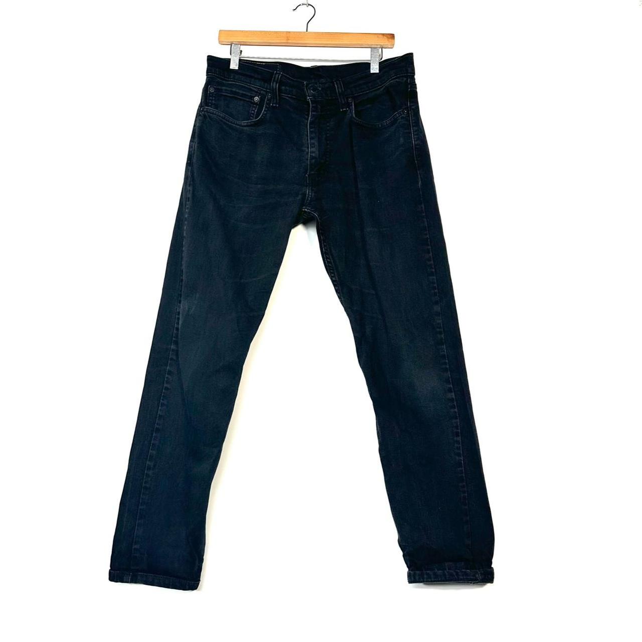 R632 Levis black denim straight leg jeans Size... - Depop