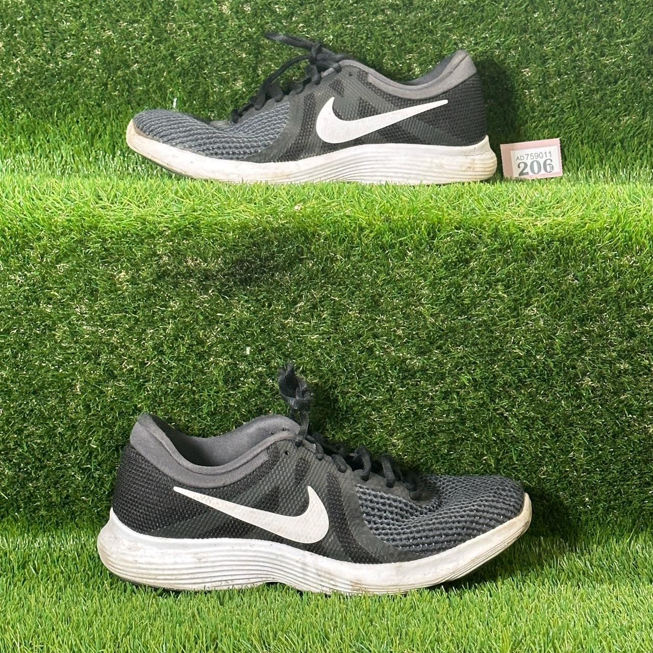 DP206 Nike black and white trainers. Size 6. Great... Depop