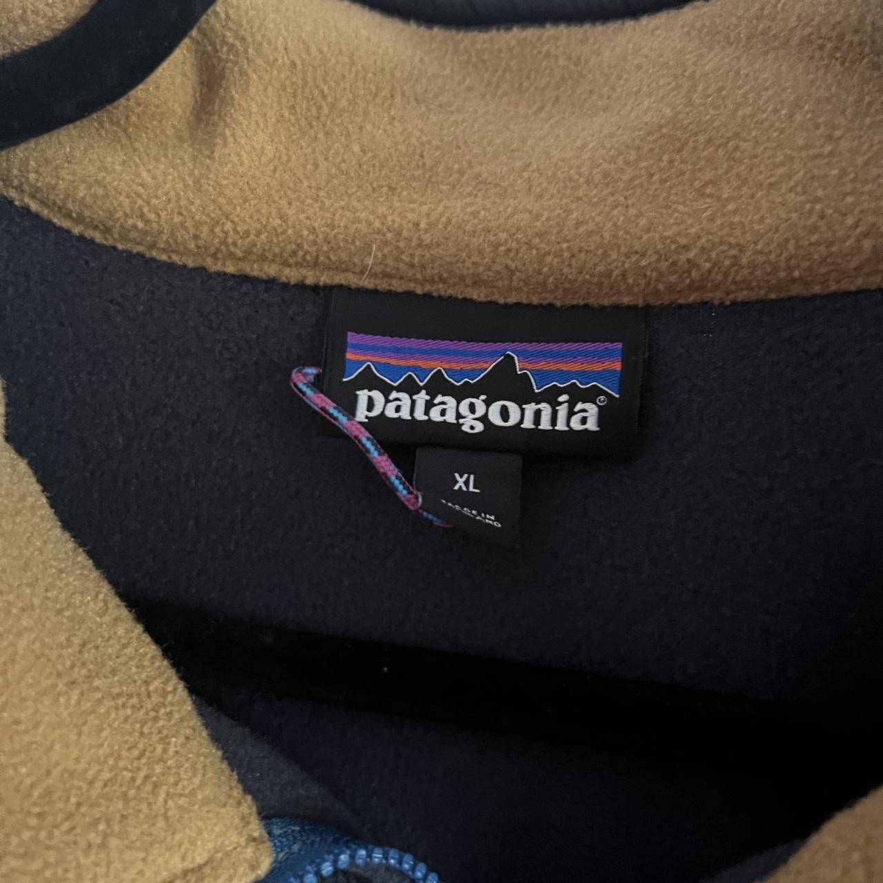 men’s patagonia pullover - Depop