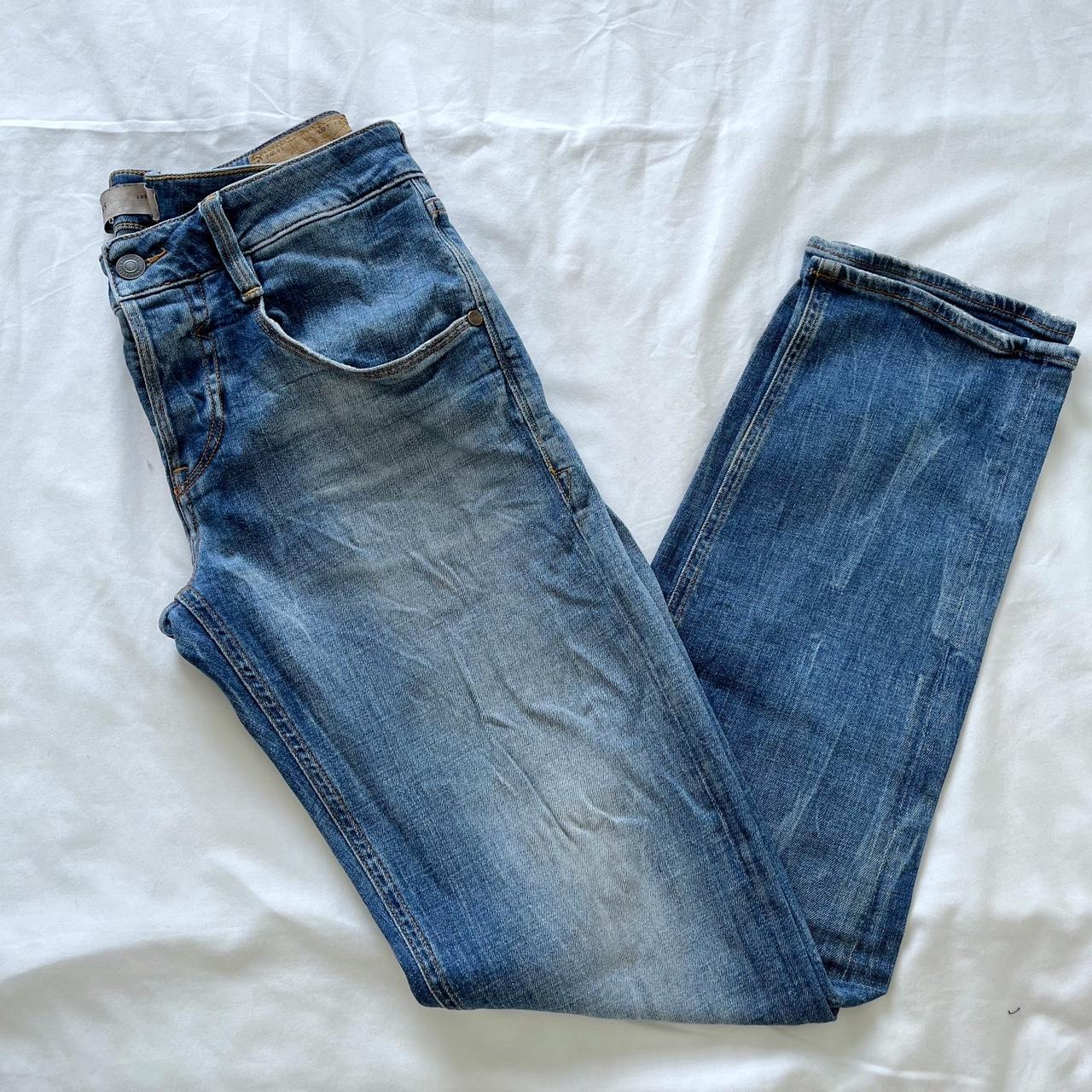 Guess Men's Blue and Navy Jeans | Depop