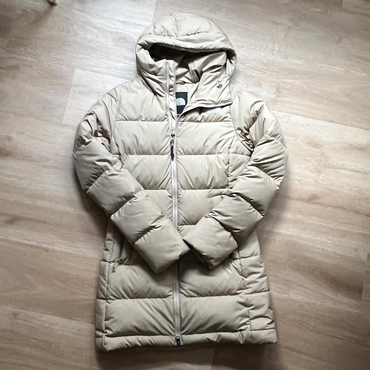 Northface 550 puffer jacket! -soft-lined warm... - Depop