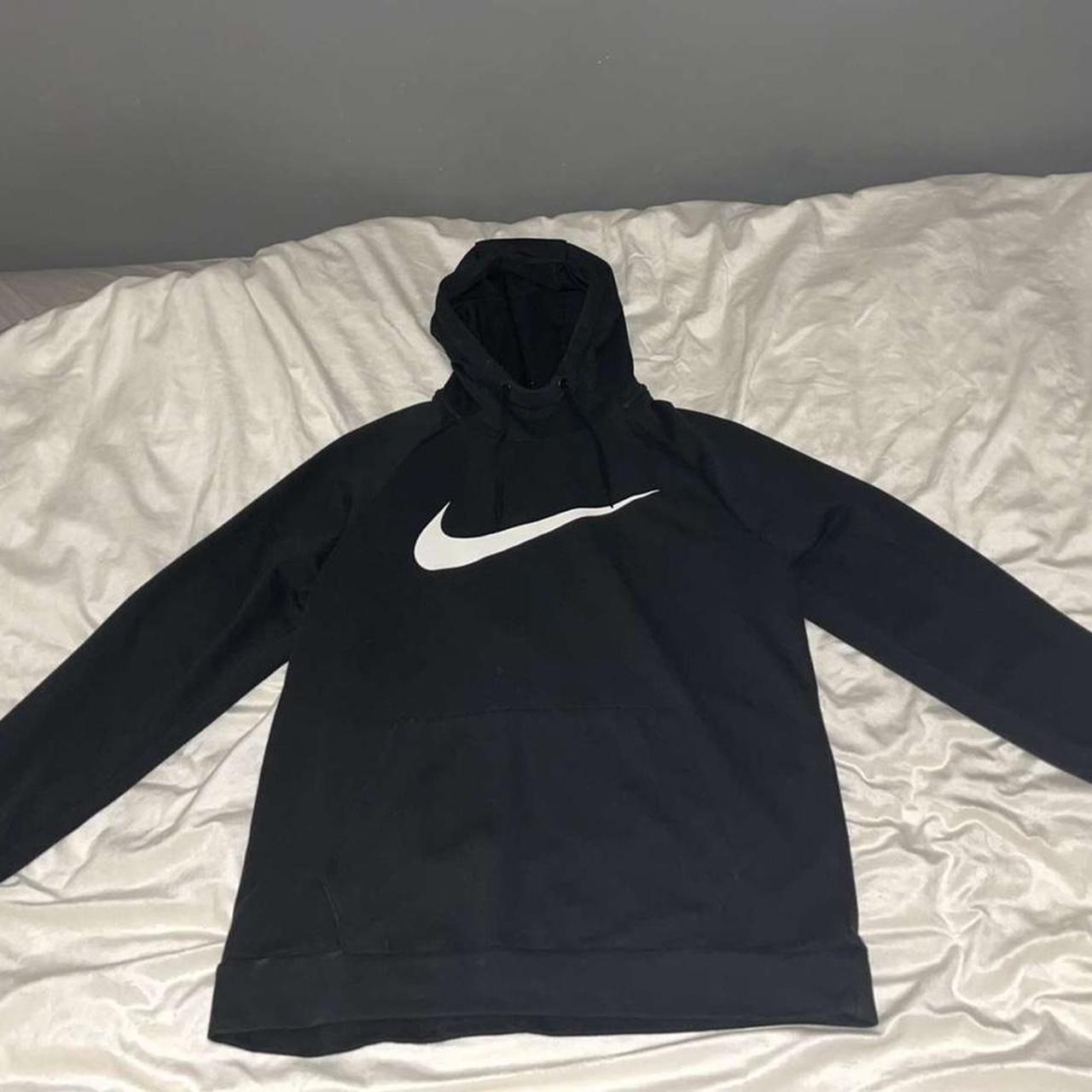 Nike Men's Hoodie | Depop