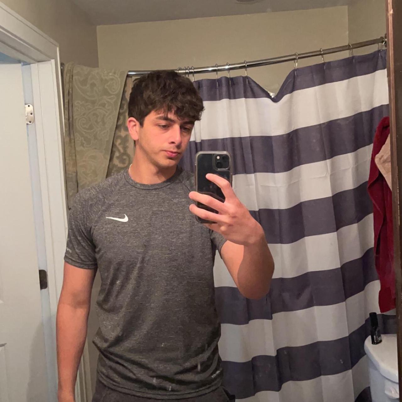 mens grey nike dri fit t shirt