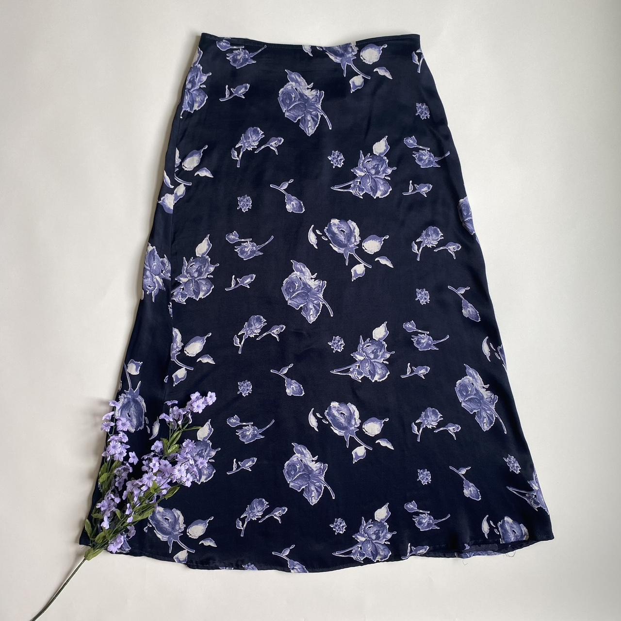 La Belle Women's Blue and Navy Skirt | Depop