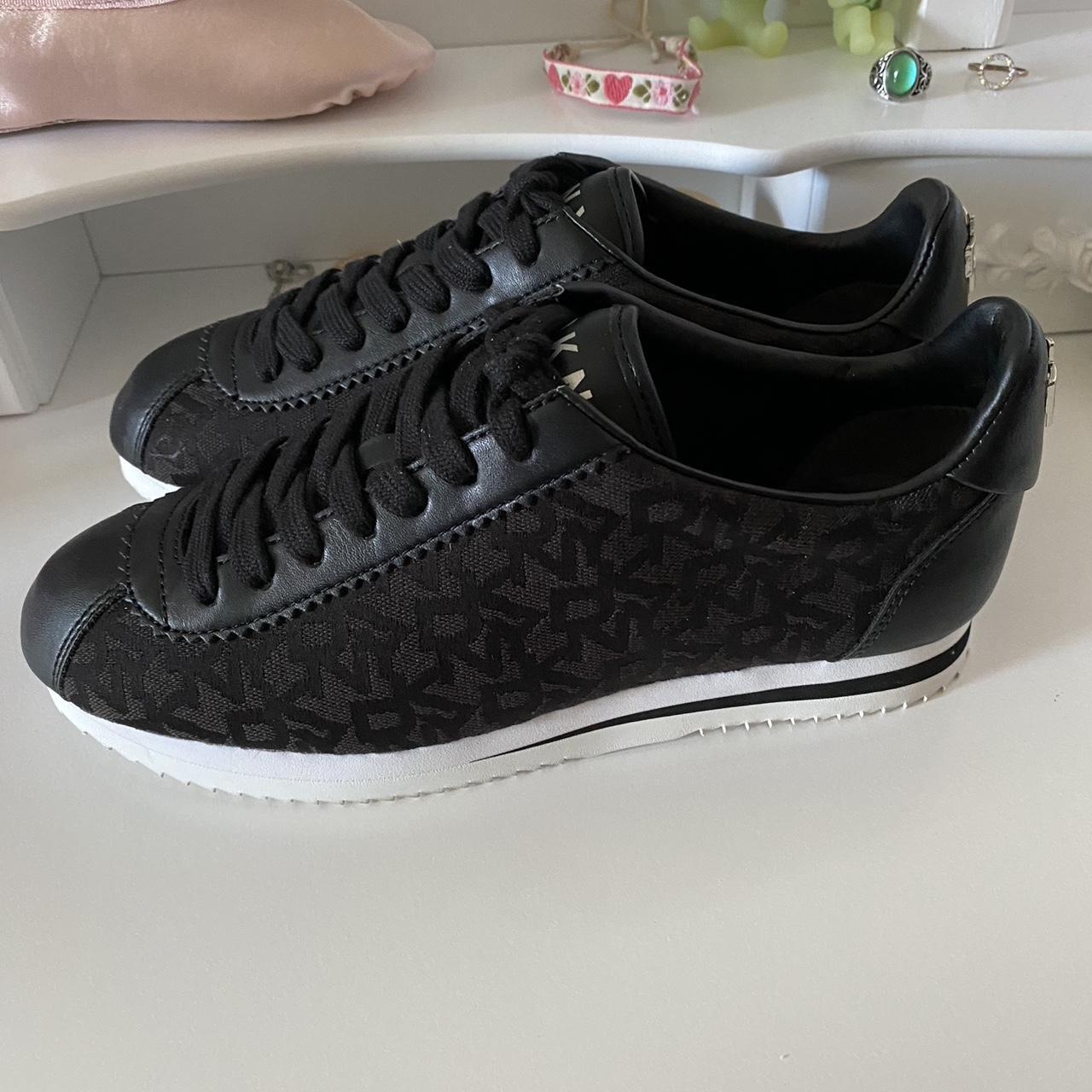 Dkny sneaker shoes online