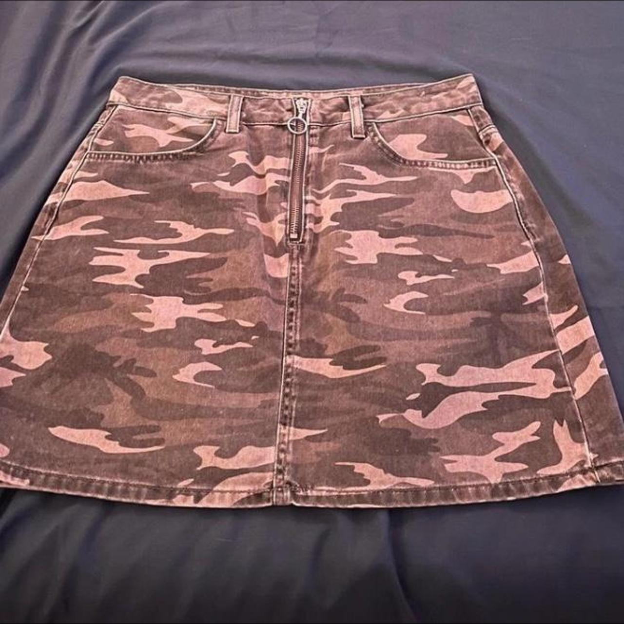 Camo skirt outlet size 10