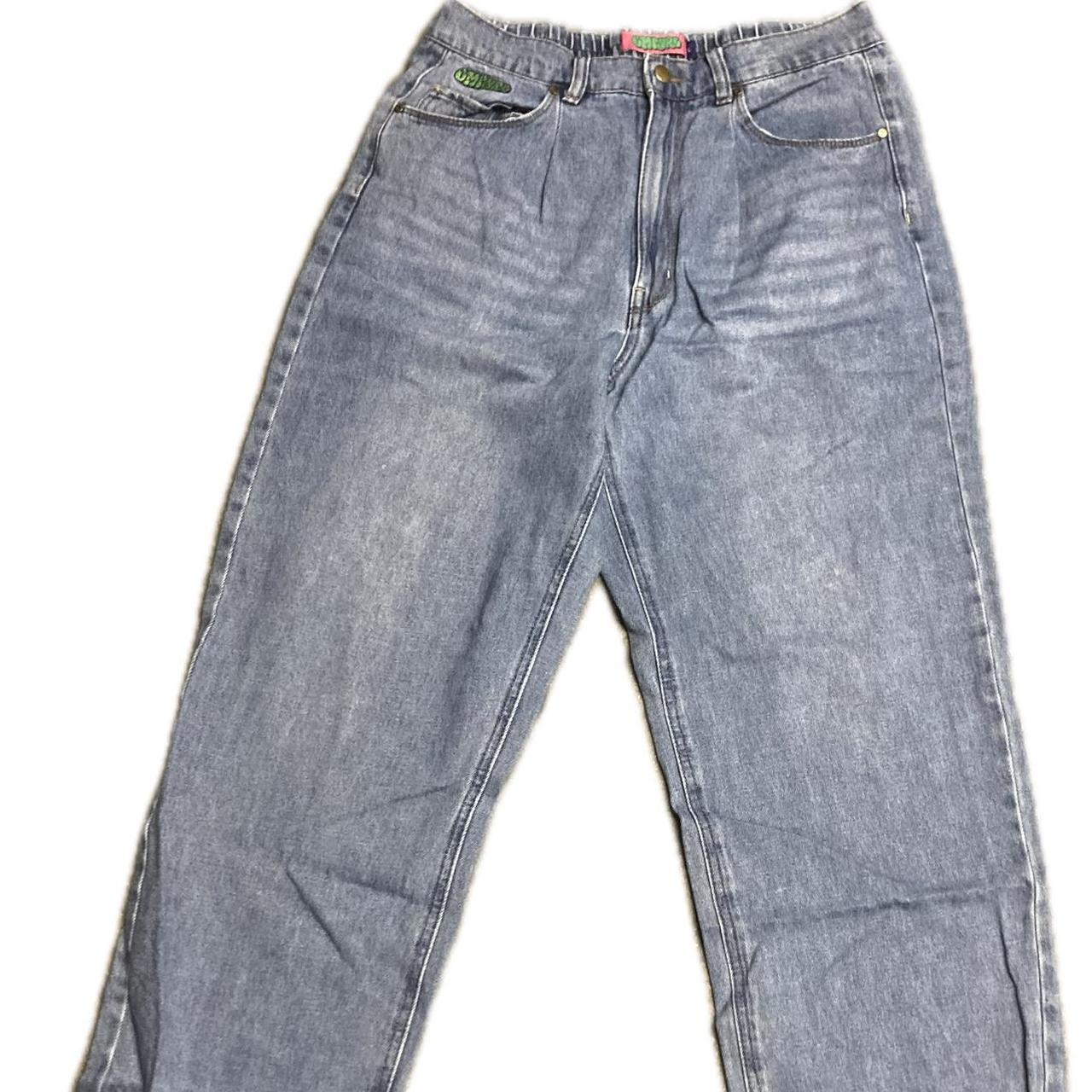 item listed by anekser