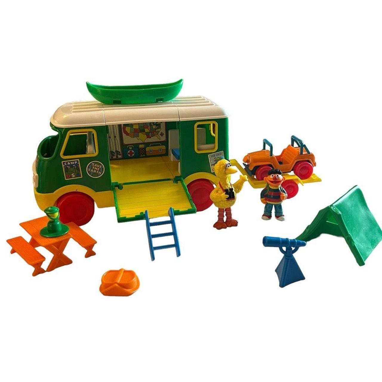 Sesame street 2024 camper playset