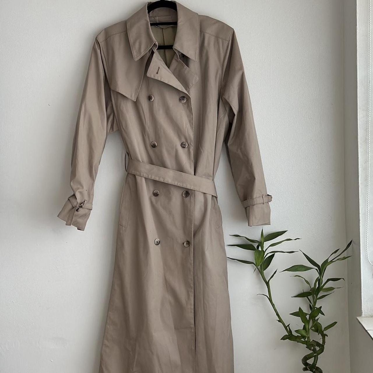 Vintage London Fog Trench Coach ️ This durable coat... - Depop