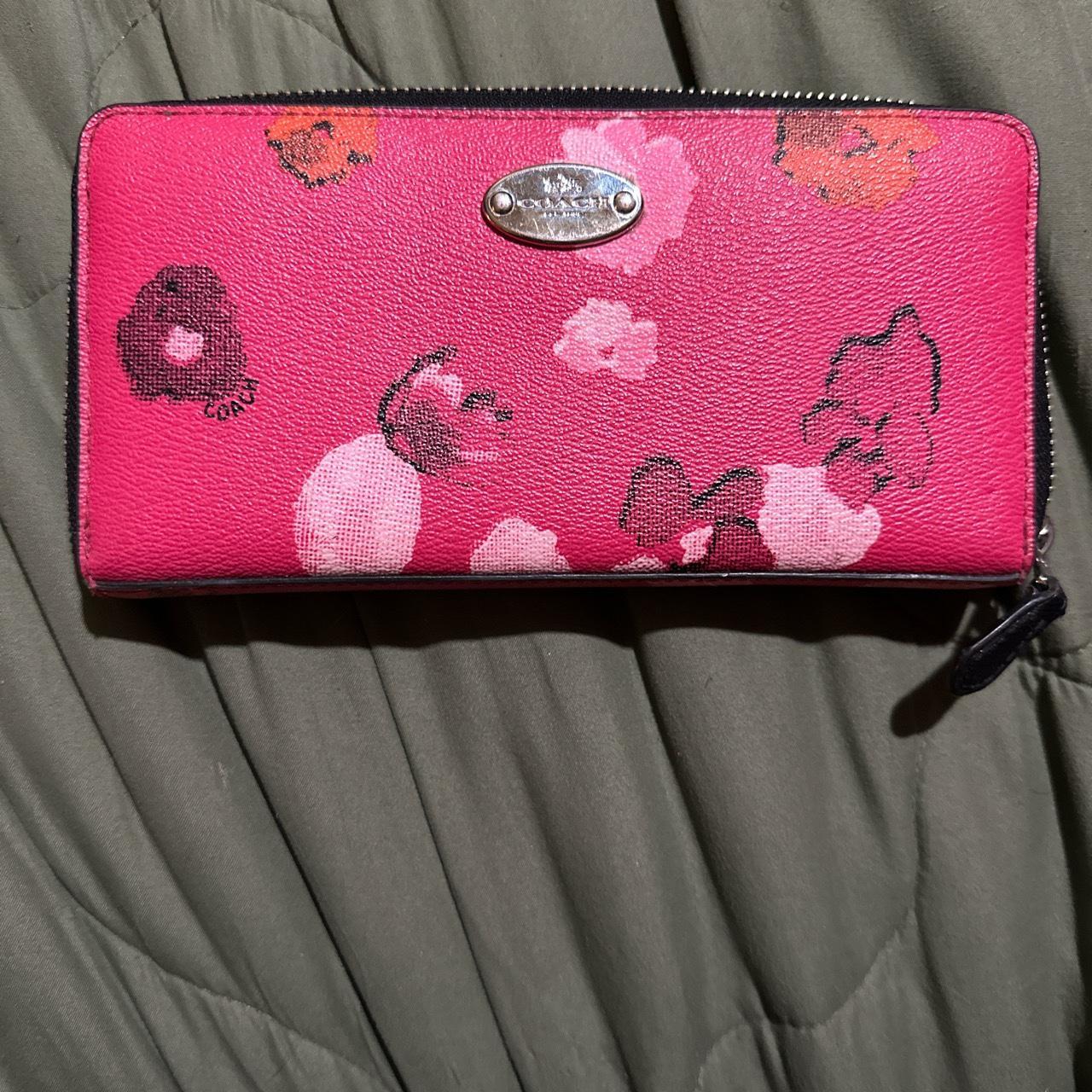 COACH WALLET MIRROR / CARD HOLDER IN PINK SOFT - Depop