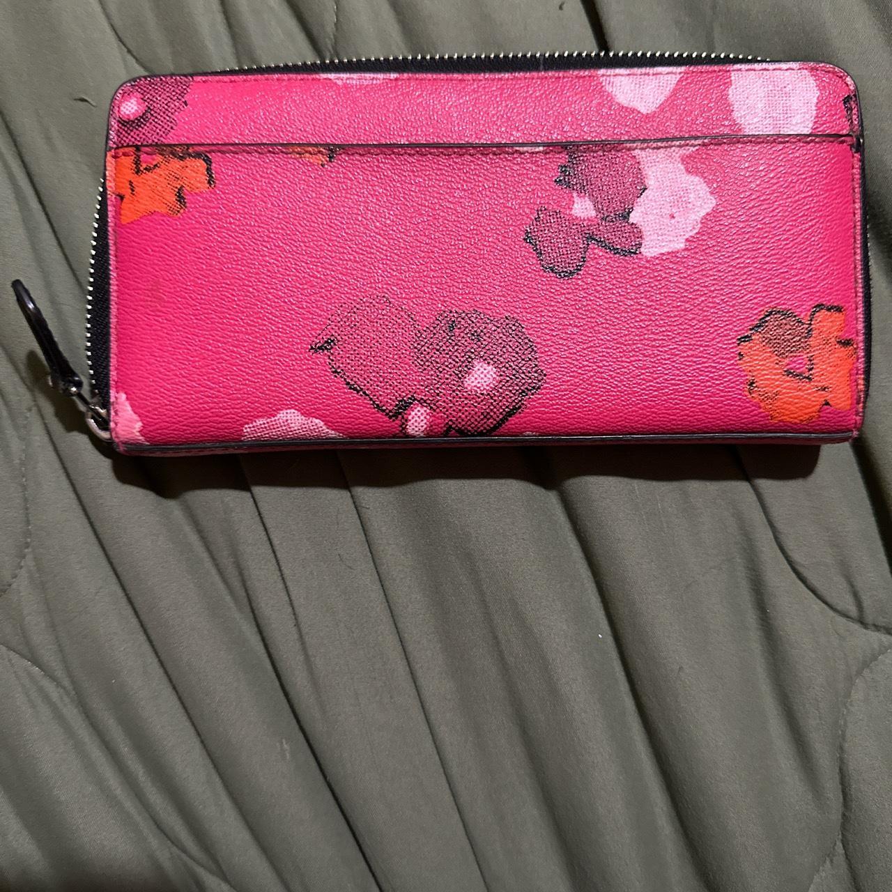 COACH WALLET MIRROR / CARD HOLDER IN PINK SOFT - Depop