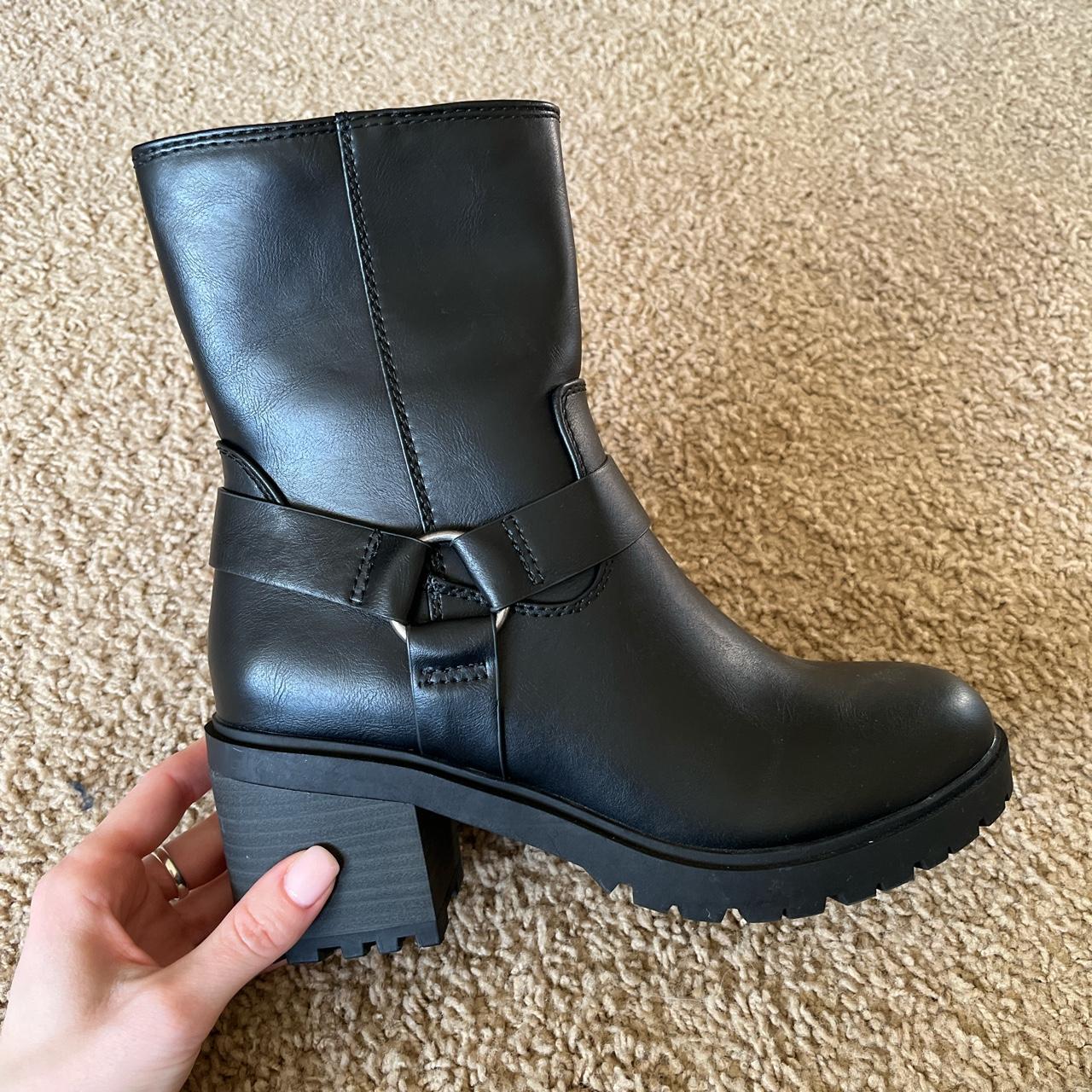 Biker boots shop size 2