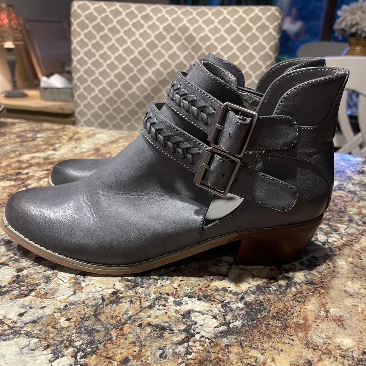 Size 10 wide ankle boots online