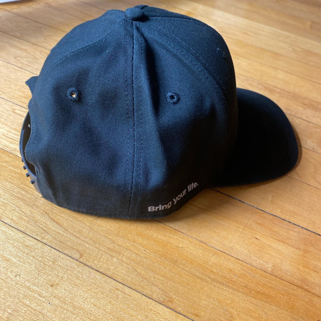 Thule brand SnapBack worn once Depop