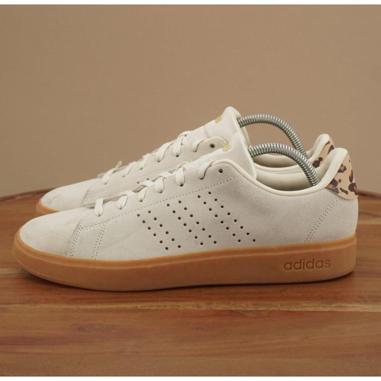 item listed by shoppingbyspize