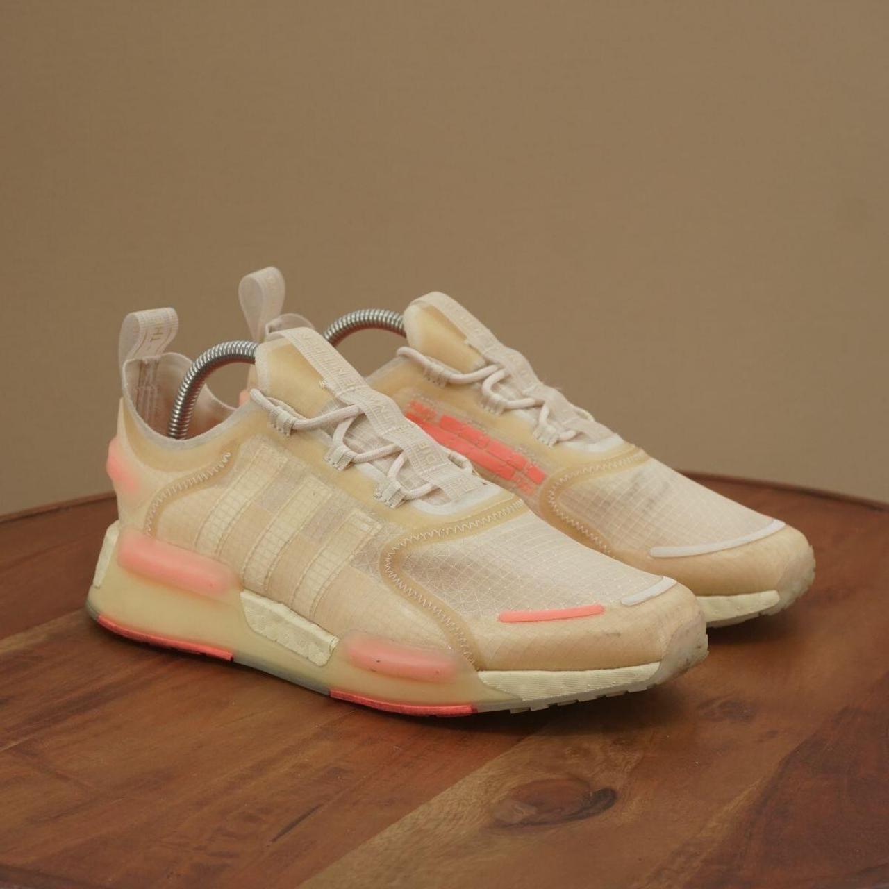 item listed by shoppingbyspize