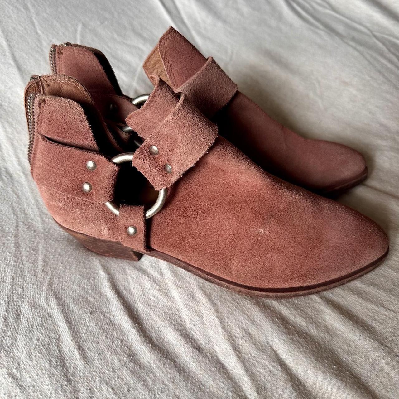 item listed by maisypearlman