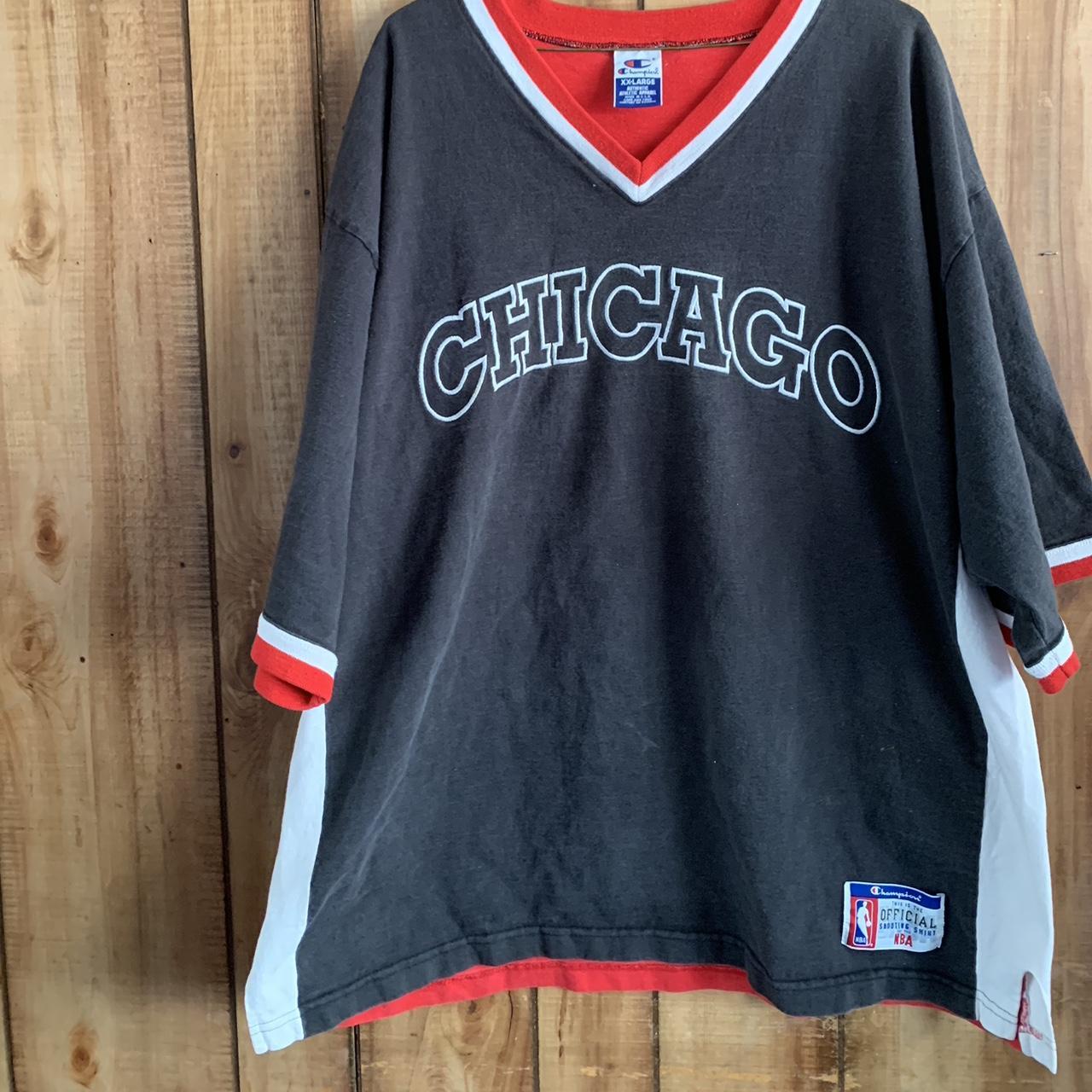 Vintage Champion - Chicago Bulls Official Shooting Shirt of The NBA Jersey 1990s Medium