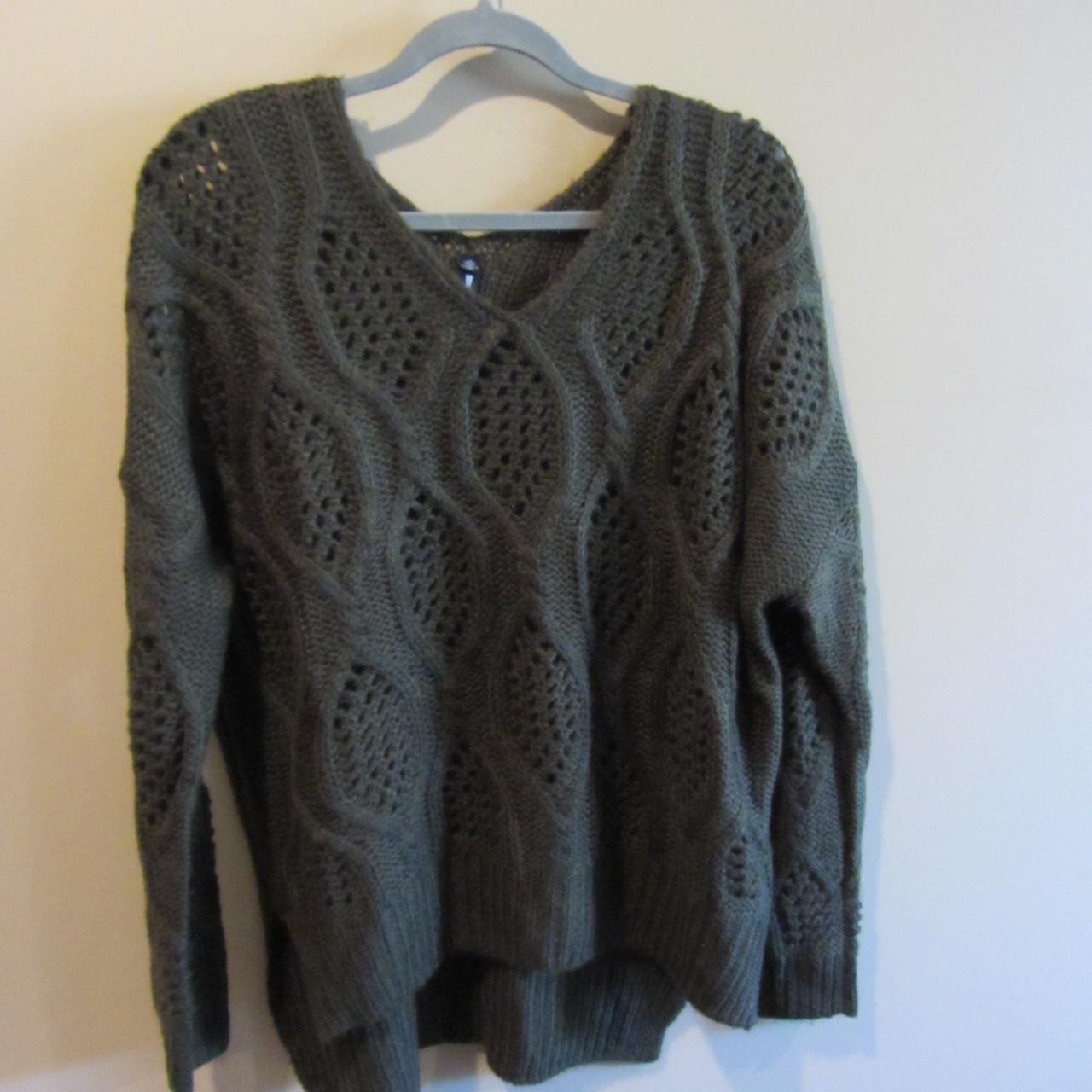 Design Lab sweater. New never worn. Size Large