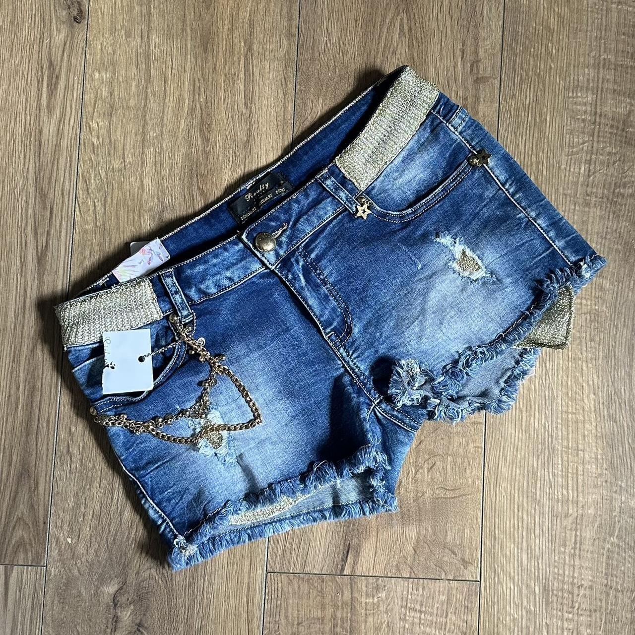 item listed by anetared